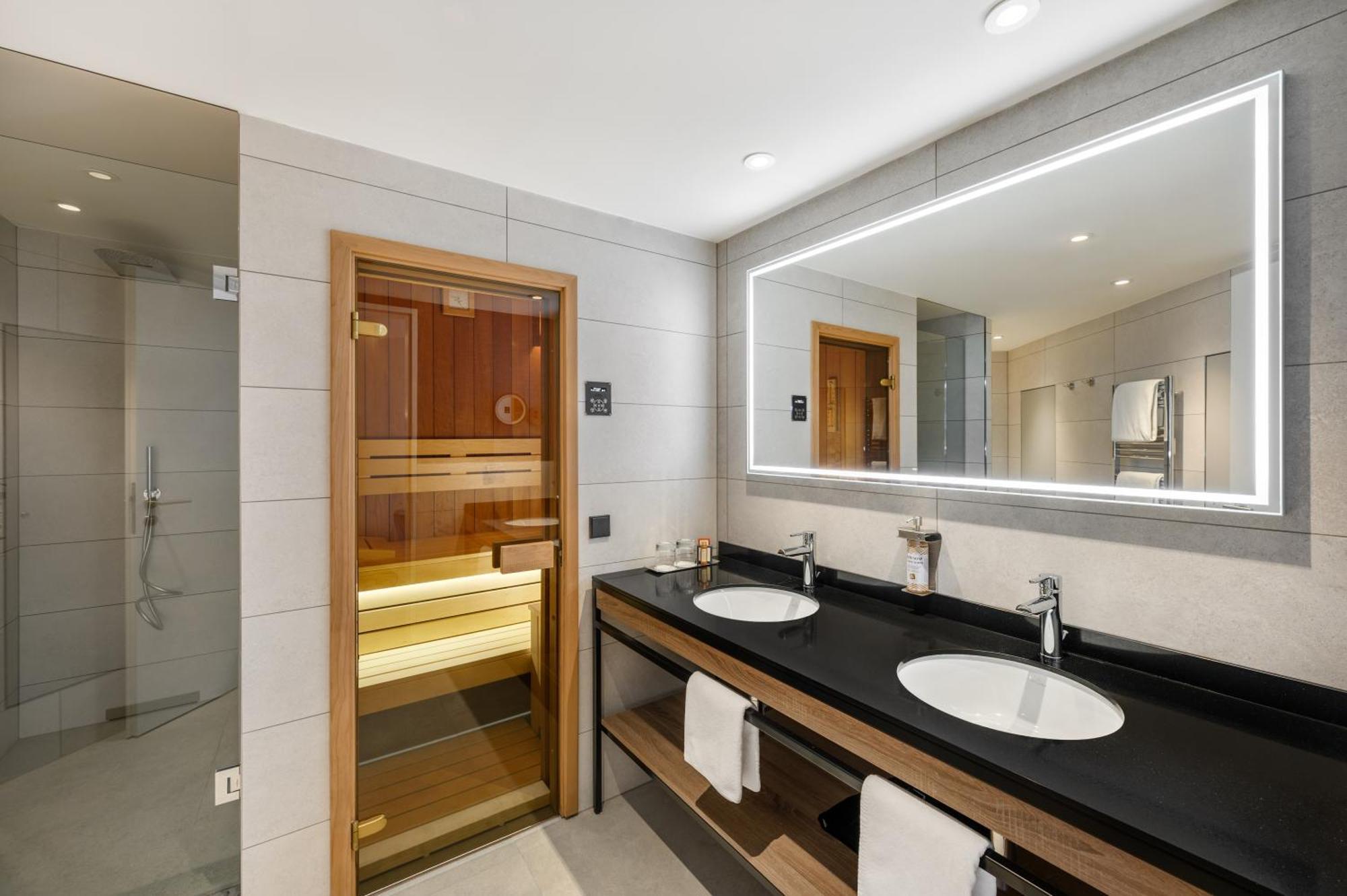Danubius Hotel Helia Budapest Luaran gambar