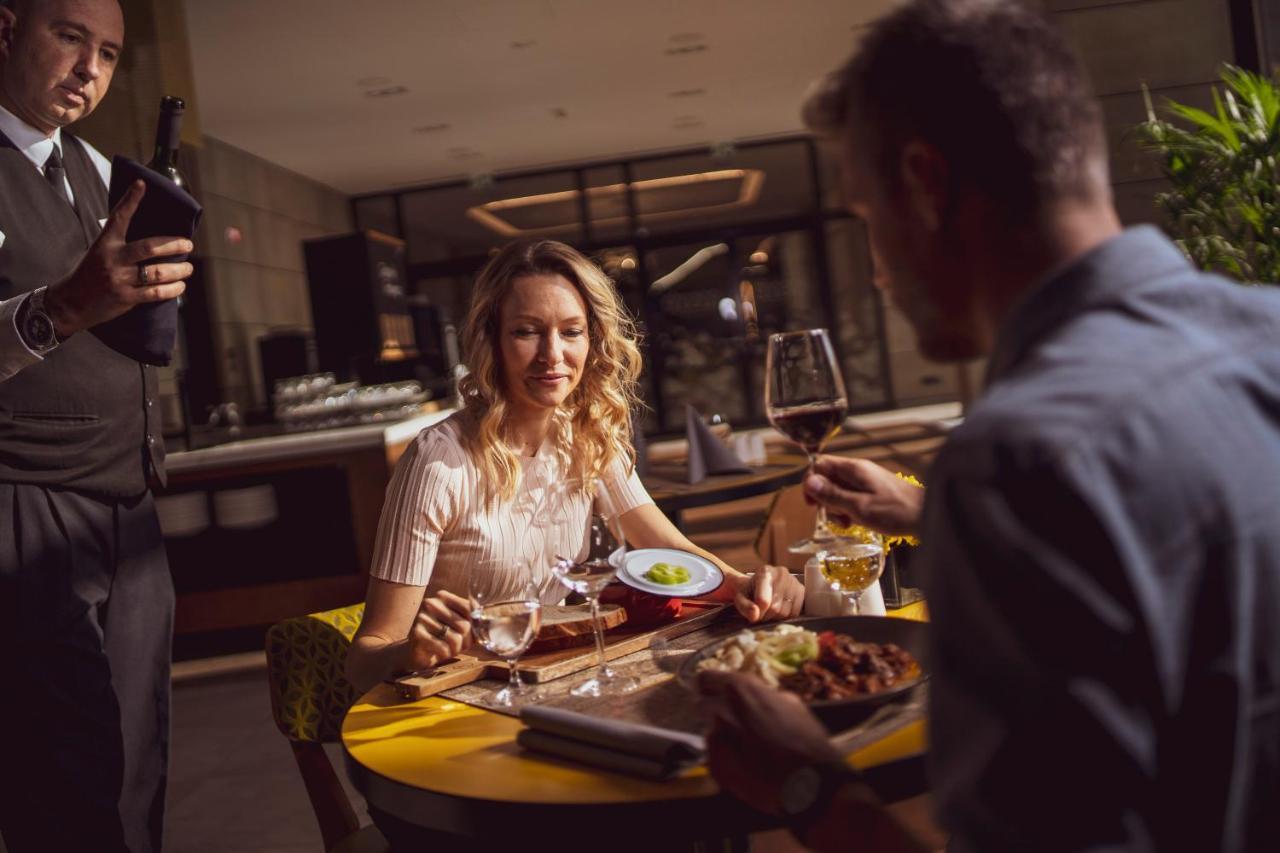 Danubius Hotel Helia Budapest Luaran gambar
